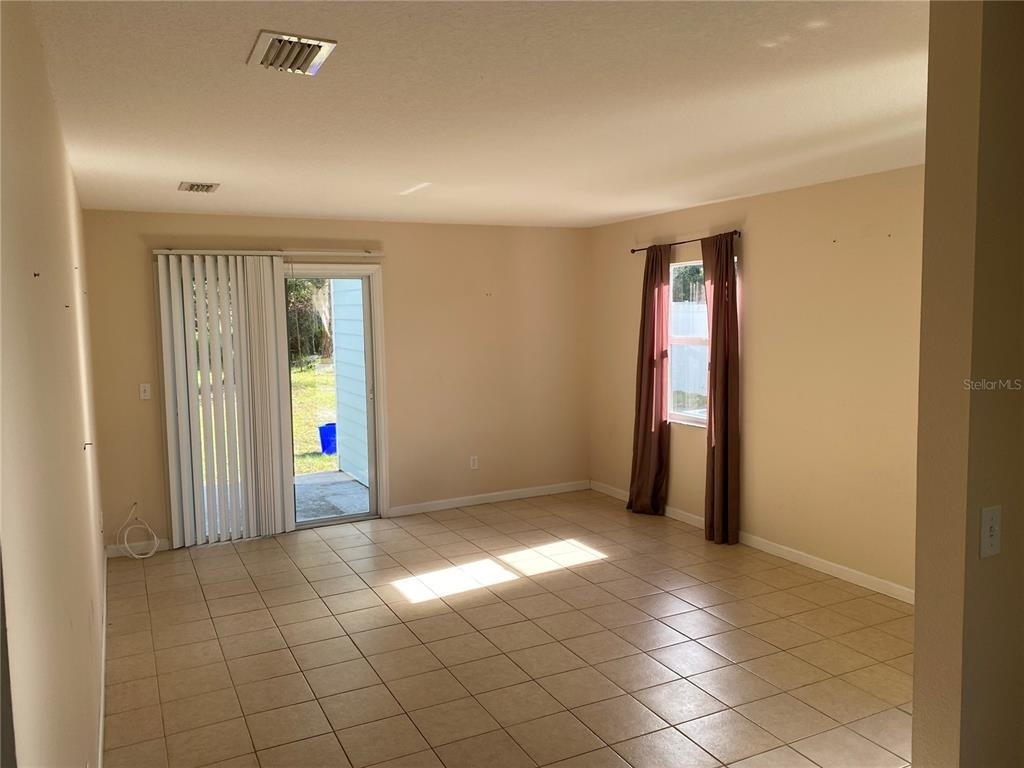 2829 Nordman Avenue - Photo 3