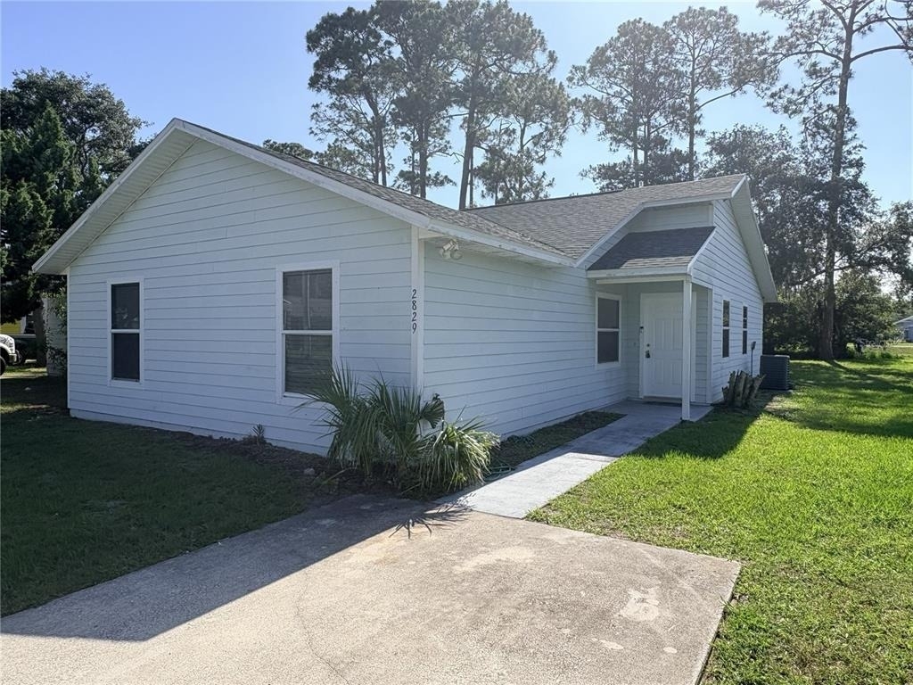 2829 Nordman Avenue - Photo 0