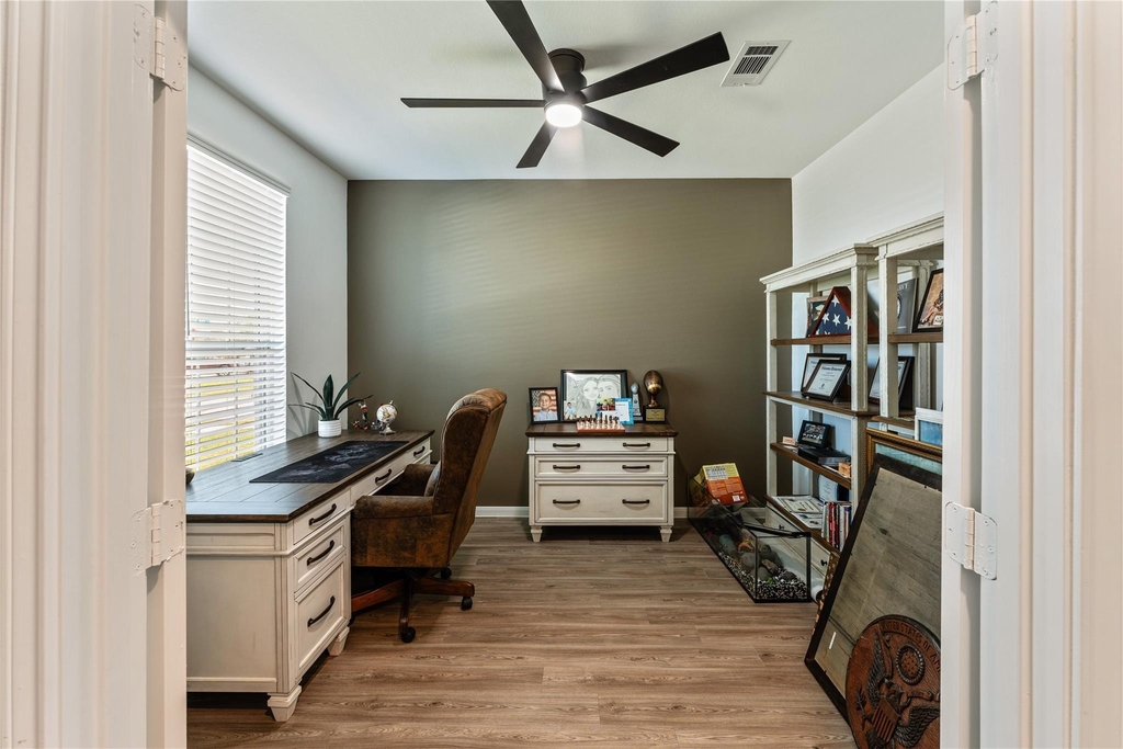 21103 Sherrell Bay Drive - Photo 3