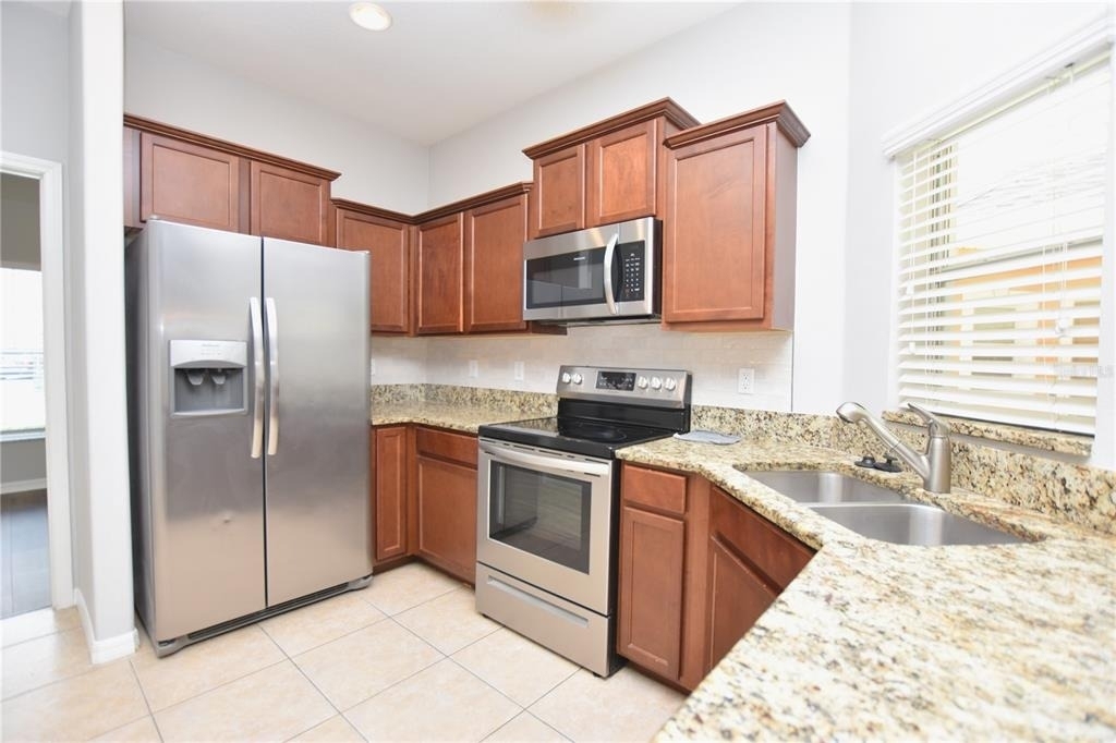 4139 Shade Tree Lane - Photo 2