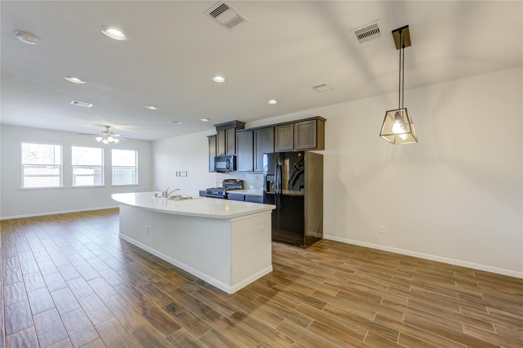 8335 Hawthorn Valley Lane - Photo 2