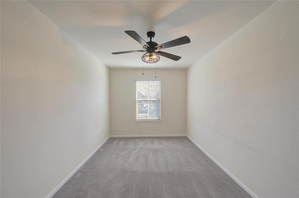 8335 Hawthorn Valley Lane - Photo 17
