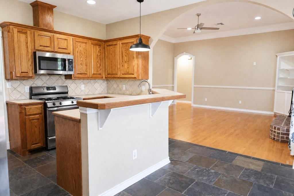 4414 Woodland Ridge Drive - Photo 2
