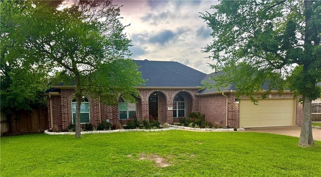 4414 Woodland Ridge Drive - Photo 0
