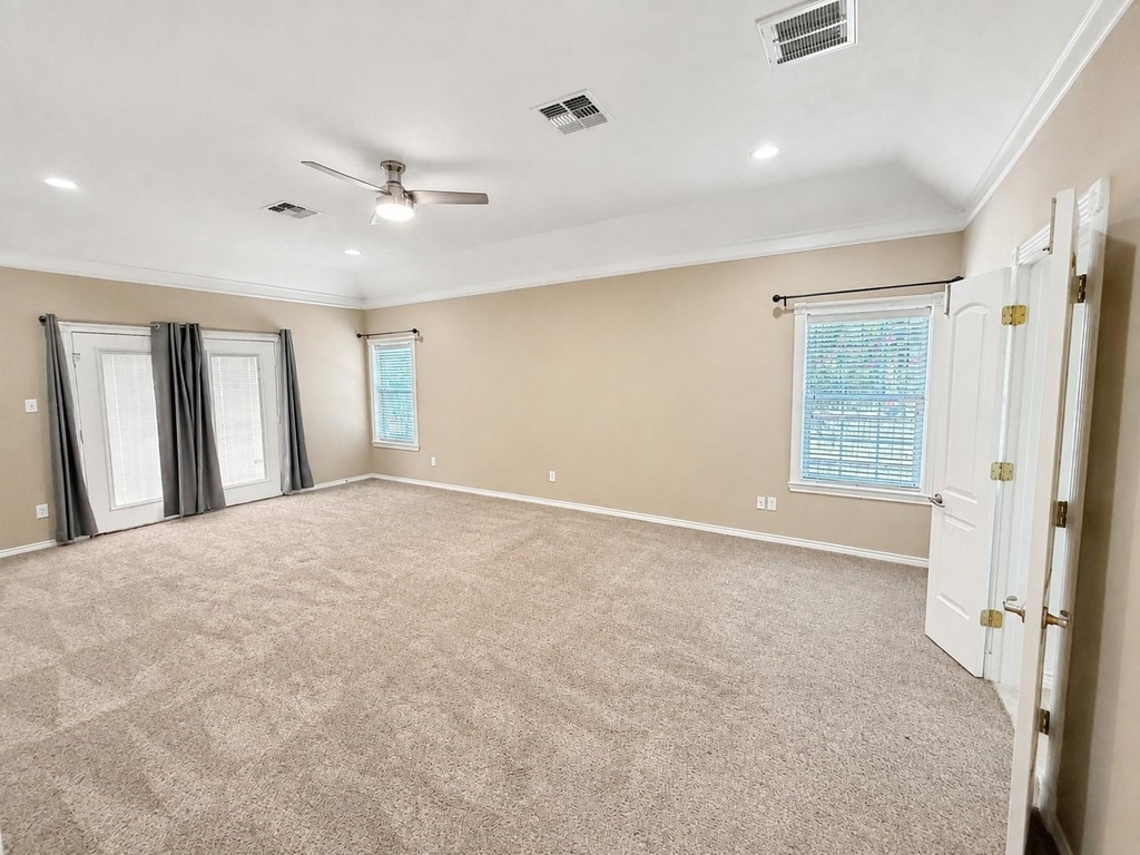 4414 Woodland Ridge Drive - Photo 4