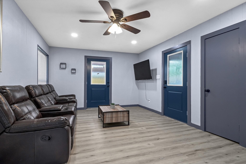 11103 Greenwillow Street - Photo 1