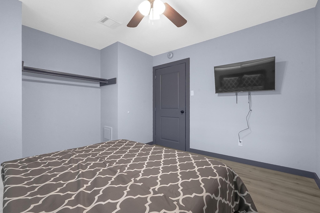 11103 Greenwillow Street - Photo 7