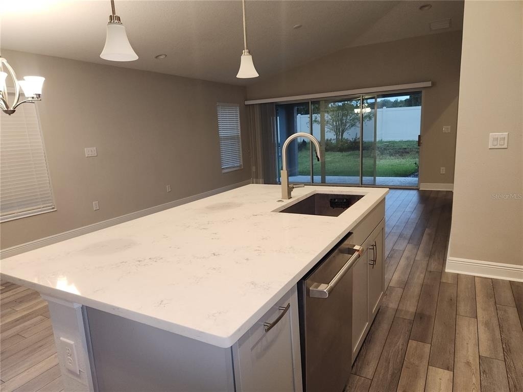 12573 Oak Hill Way - Photo 7