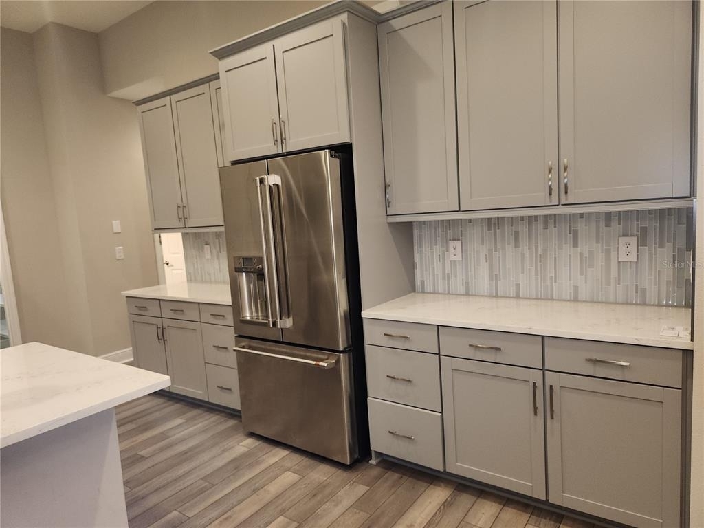 12573 Oak Hill Way - Photo 3