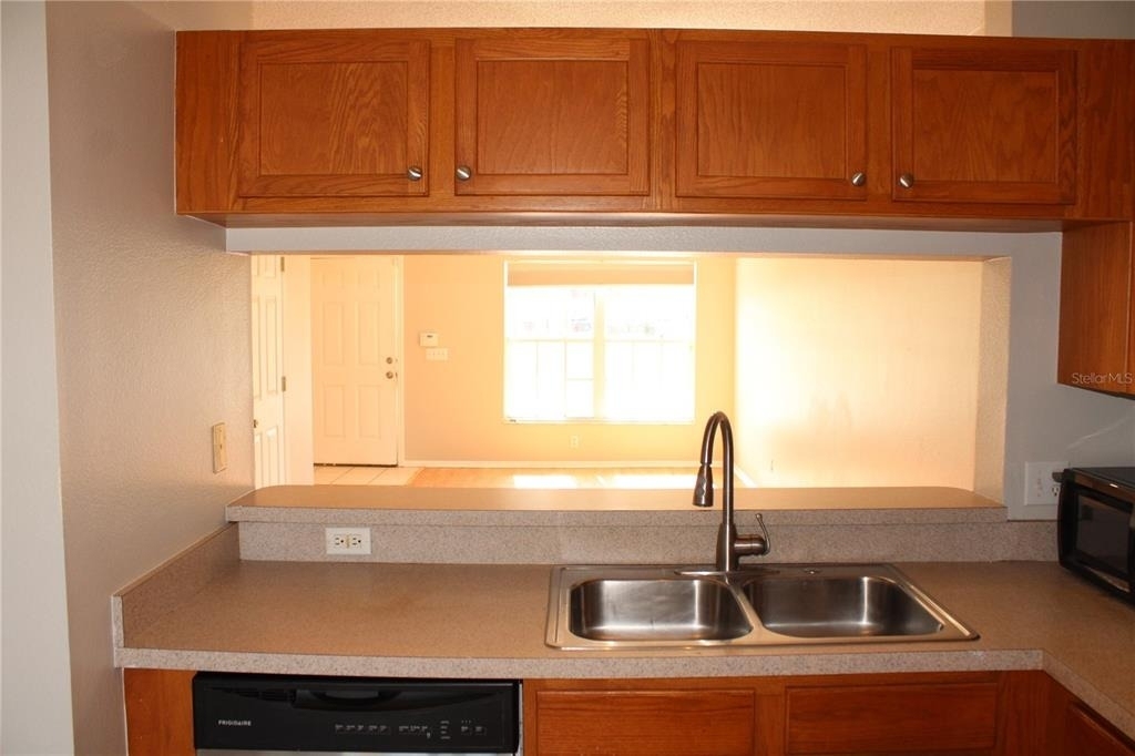 5016 Misty Canal Place - Photo 4