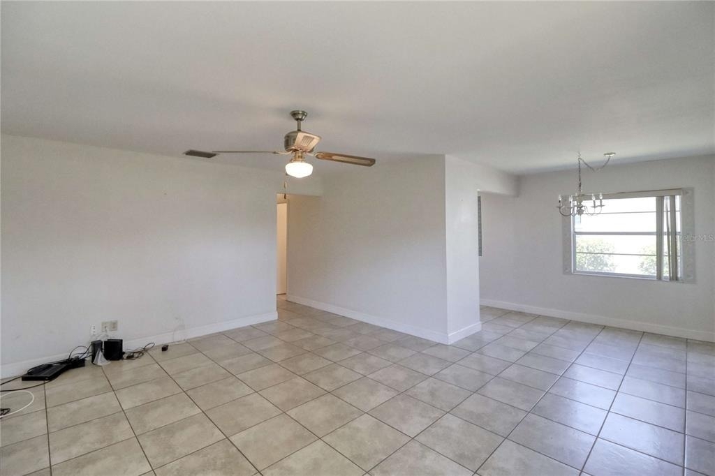 302 Canton Court - Photo 6