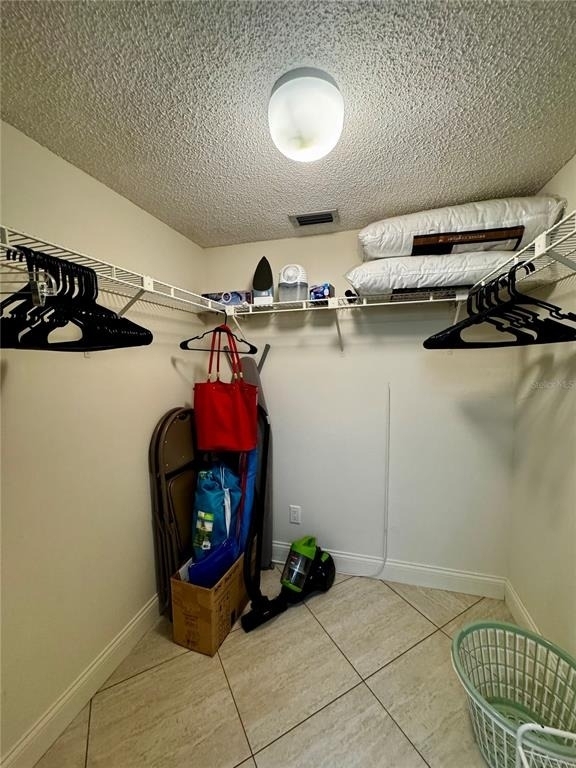 4377 Longmeadow - Photo 13