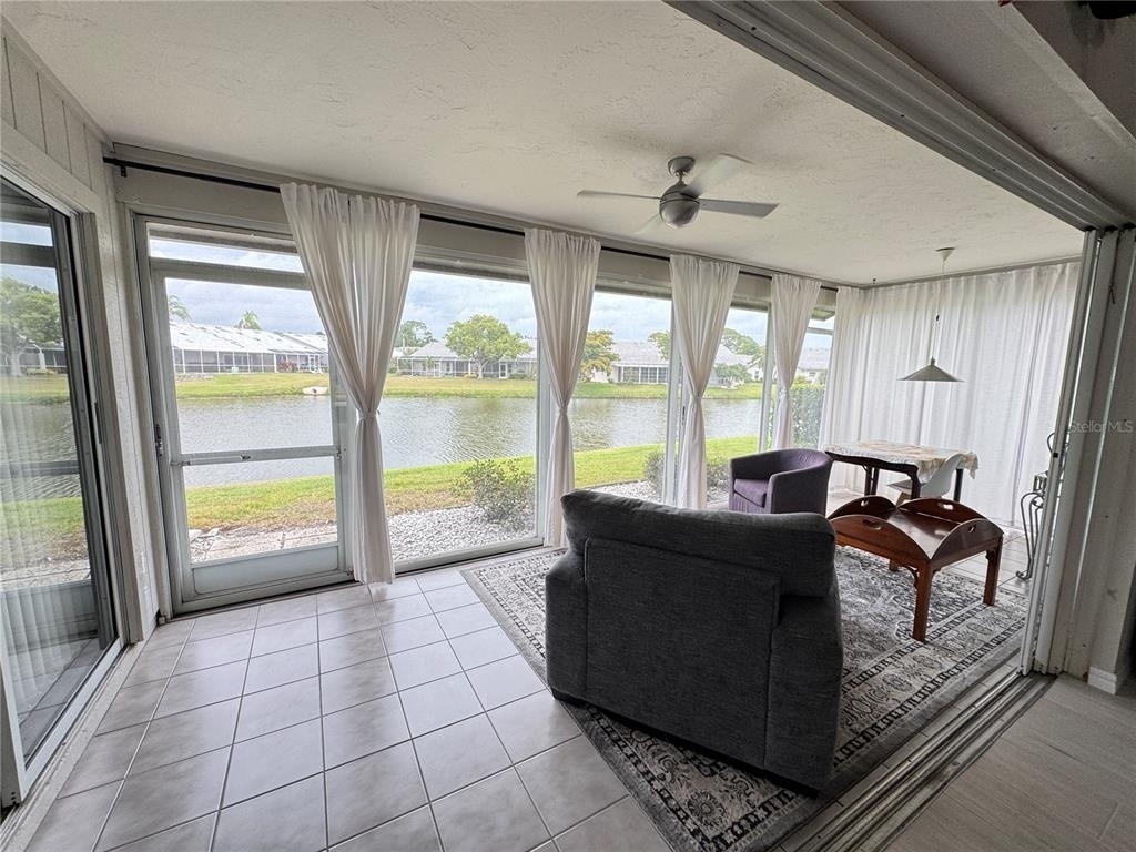 5371 Crestlake Boulevard - Photo 5