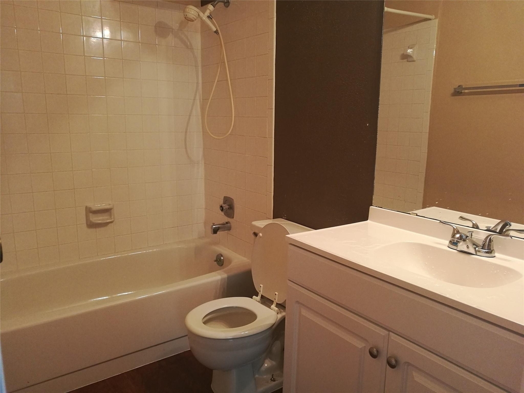 8299 Cambridge Street - Photo 9