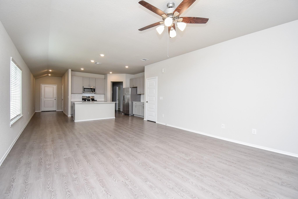 8006 Camphor Court - Photo 9