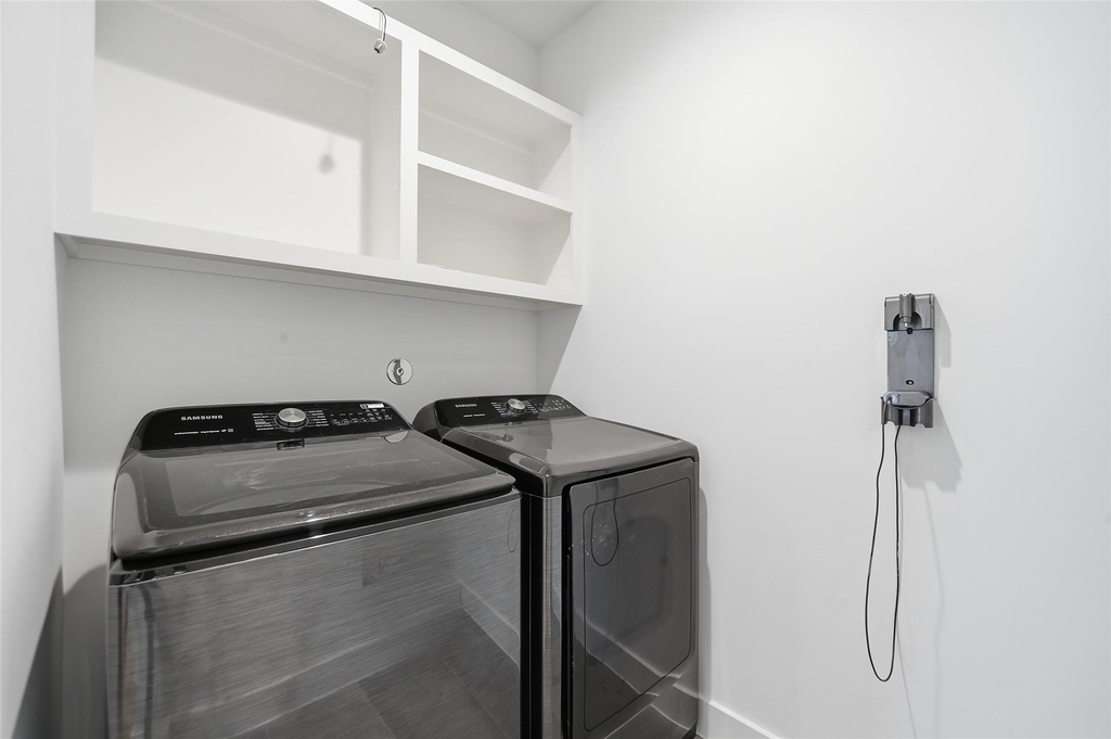 510 E 28th Street - Photo 29