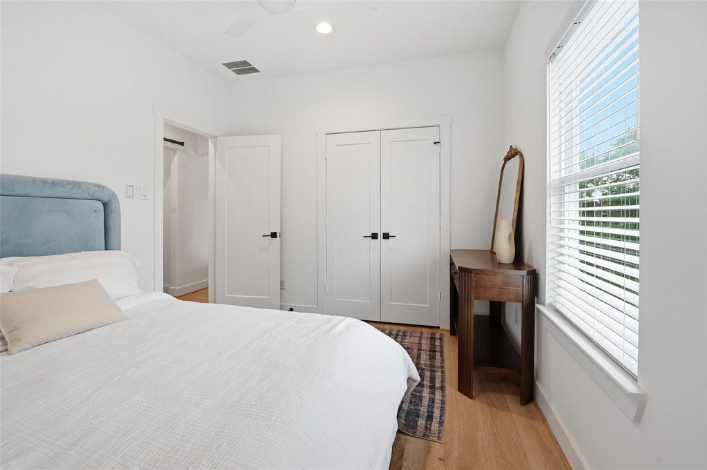 510 E 28th Street - Photo 25