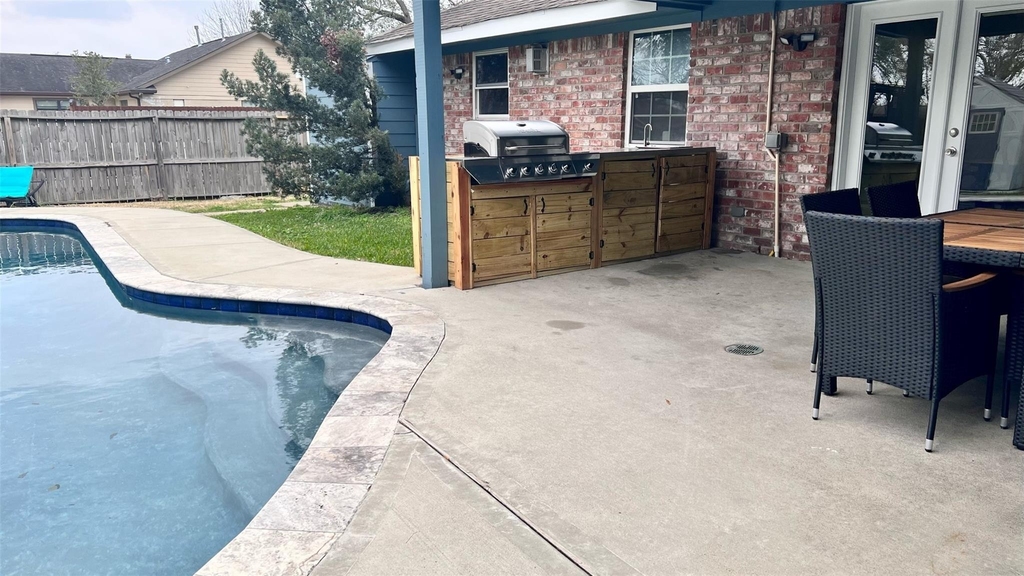 6335 Tall Willow Drive - Photo 2