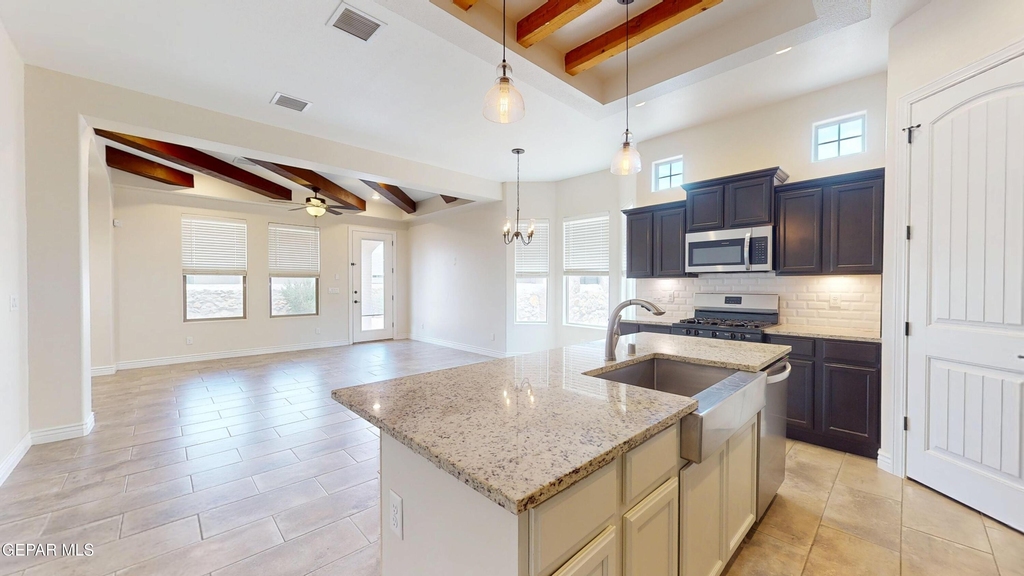 14741 Tierra Harbor Avenue - Photo 2
