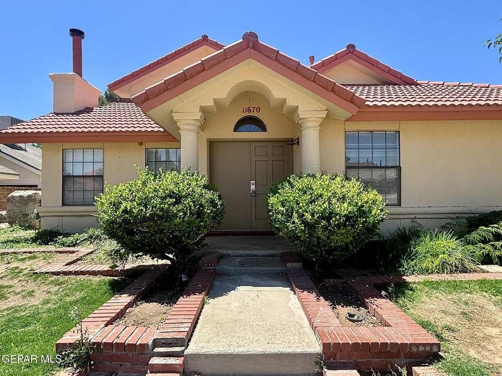 11670 Rufus Brijalba Drive - Photo 0