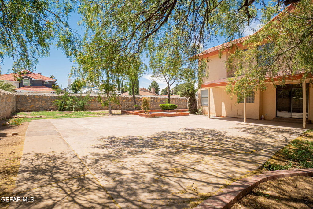 11670 Rufus Brijalba Drive - Photo 29