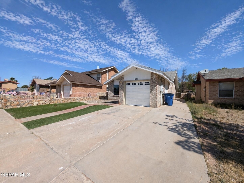 11409 Chickasaw Drive - Photo 1