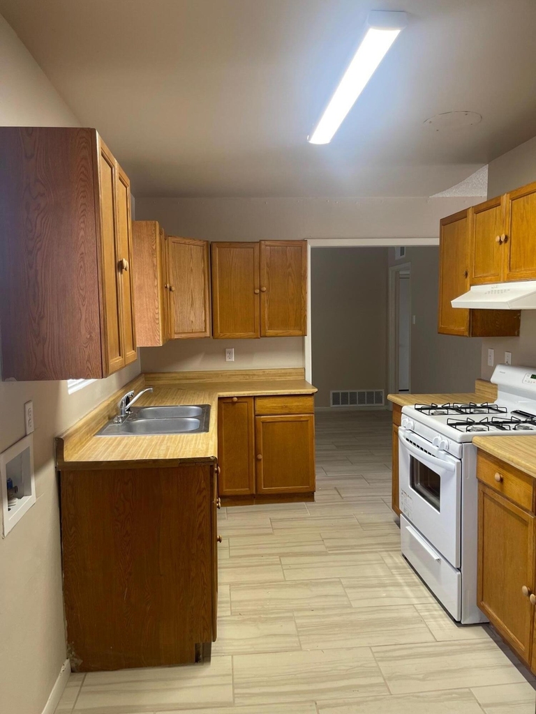 10344 Redwood Street - Photo 5