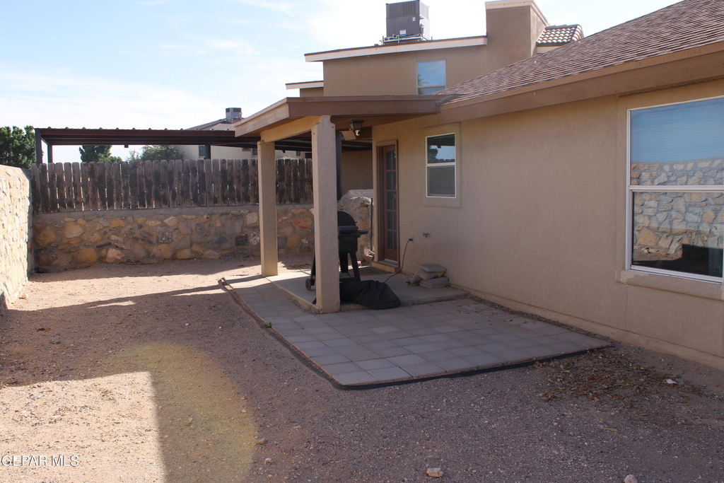12928 Hueco Pit Drive - Photo 8