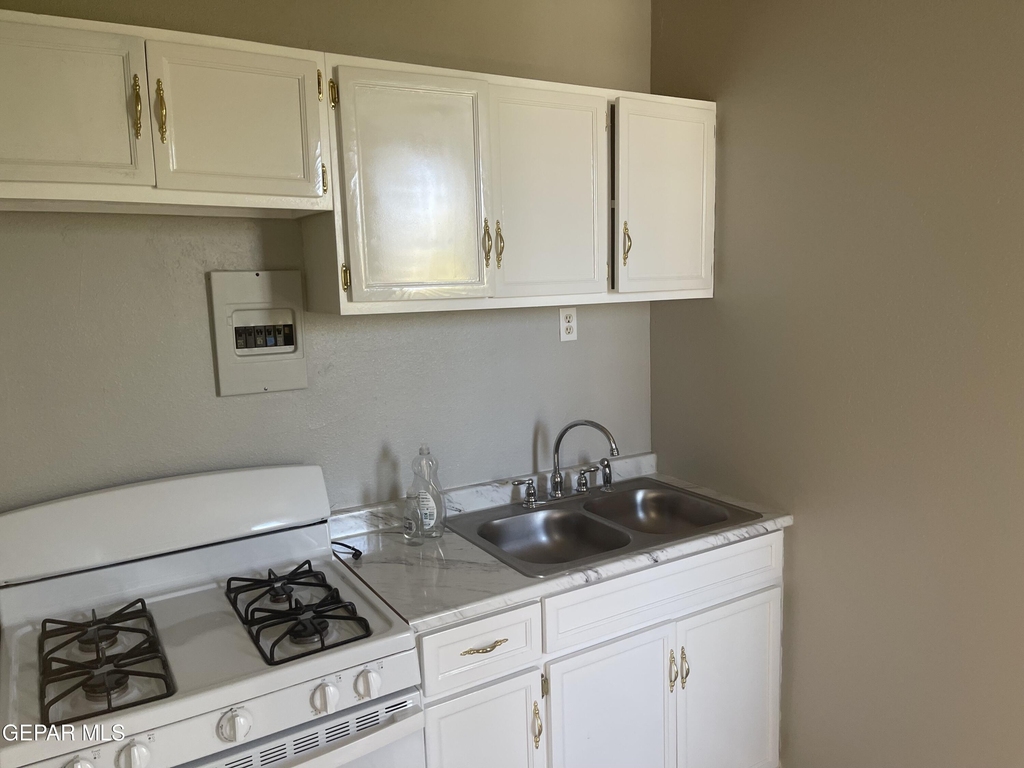 1026 Myrtle Avenue - Photo 4