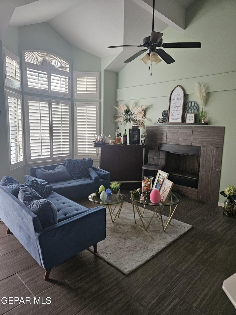 12661 Paseo Rosannie Avenue - Photo 2