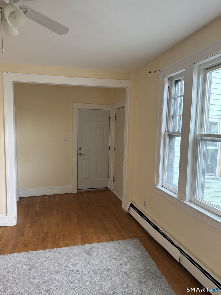 452 Hillside Avenue - Photo 2