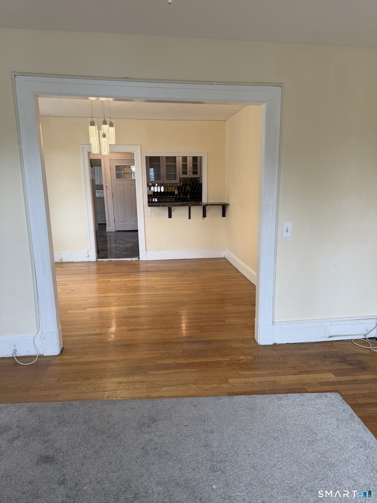 452 Hillside Avenue - Photo 4