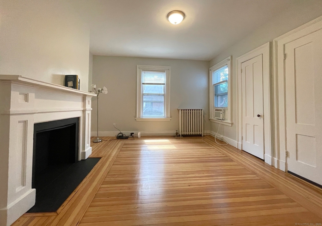 48 Lyon Street - Photo 1