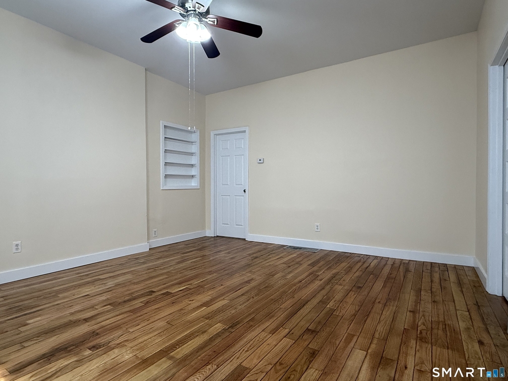262 Lloyd Street - Photo 0