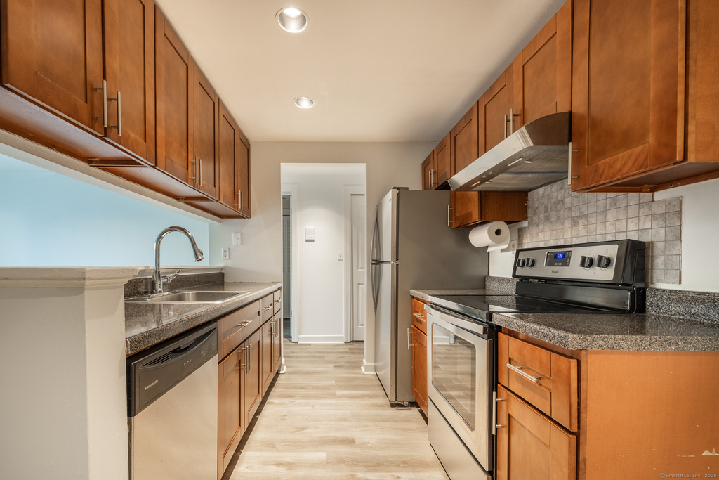 980 Lindley Street - Photo 6