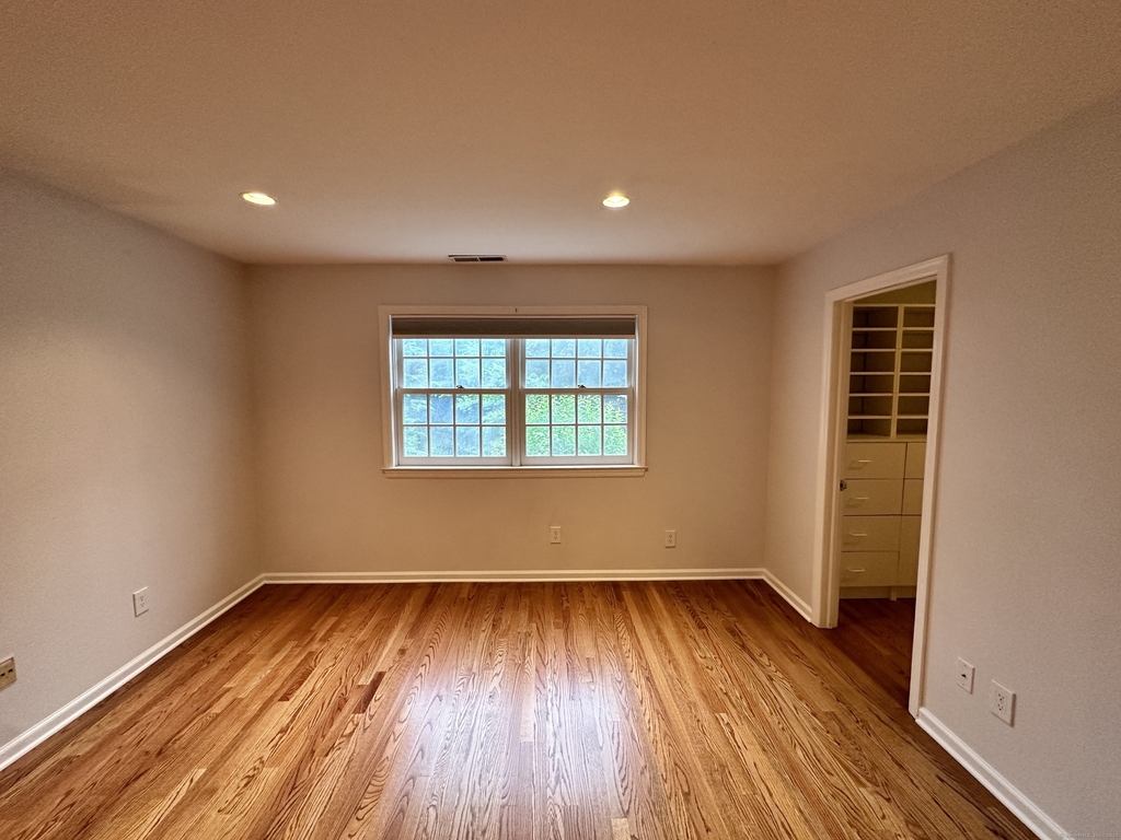 11 Pond Lane - Photo 4