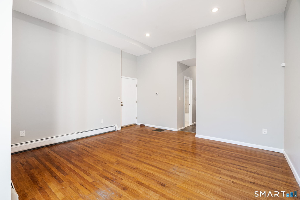 300-302 Soundview Avenue - Photo 4