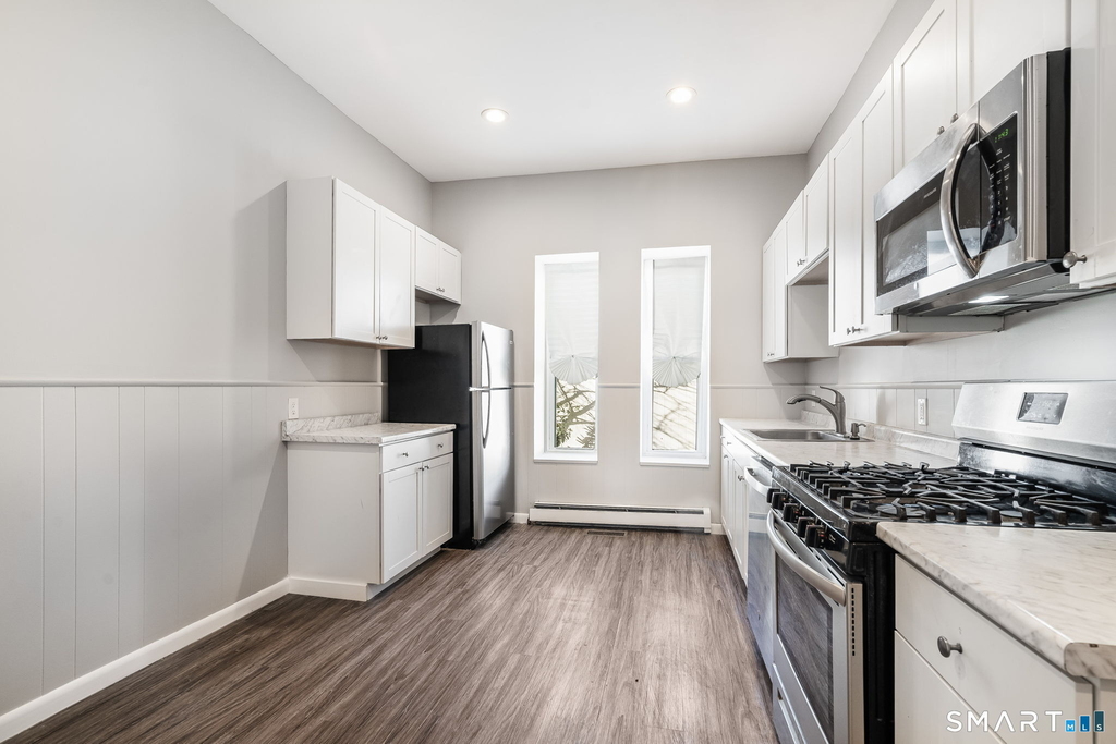 300-302 Soundview Avenue - Photo 9
