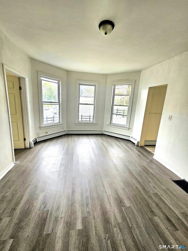 141 Crown Street - Photo 3