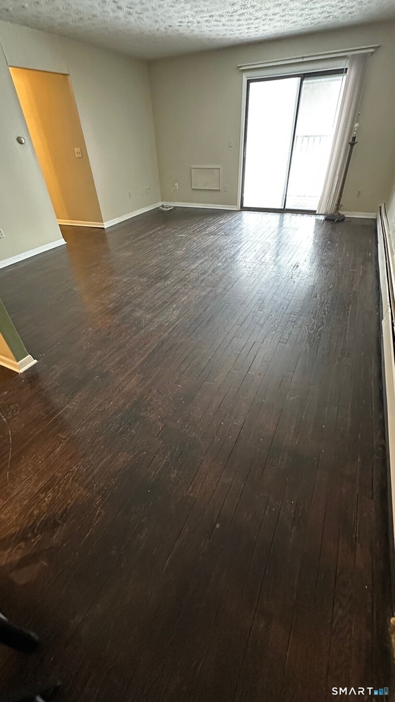 581 Crown Street - Photo 5