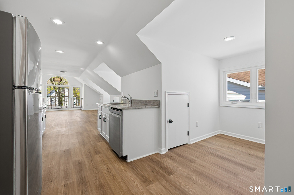 426 Main Street - Photo 5