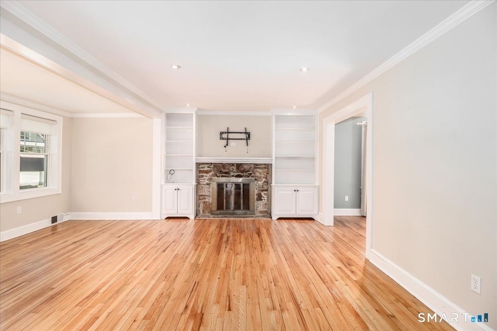 25 Maplewood Avenue - Photo 7