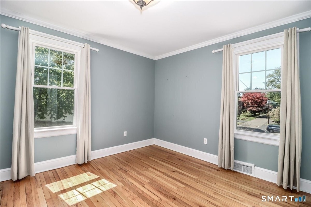 25 Maplewood Avenue - Photo 11