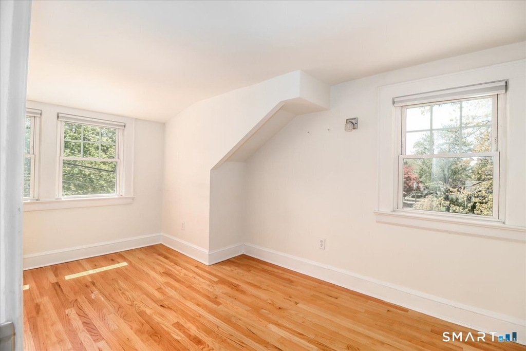 25 Maplewood Avenue - Photo 23