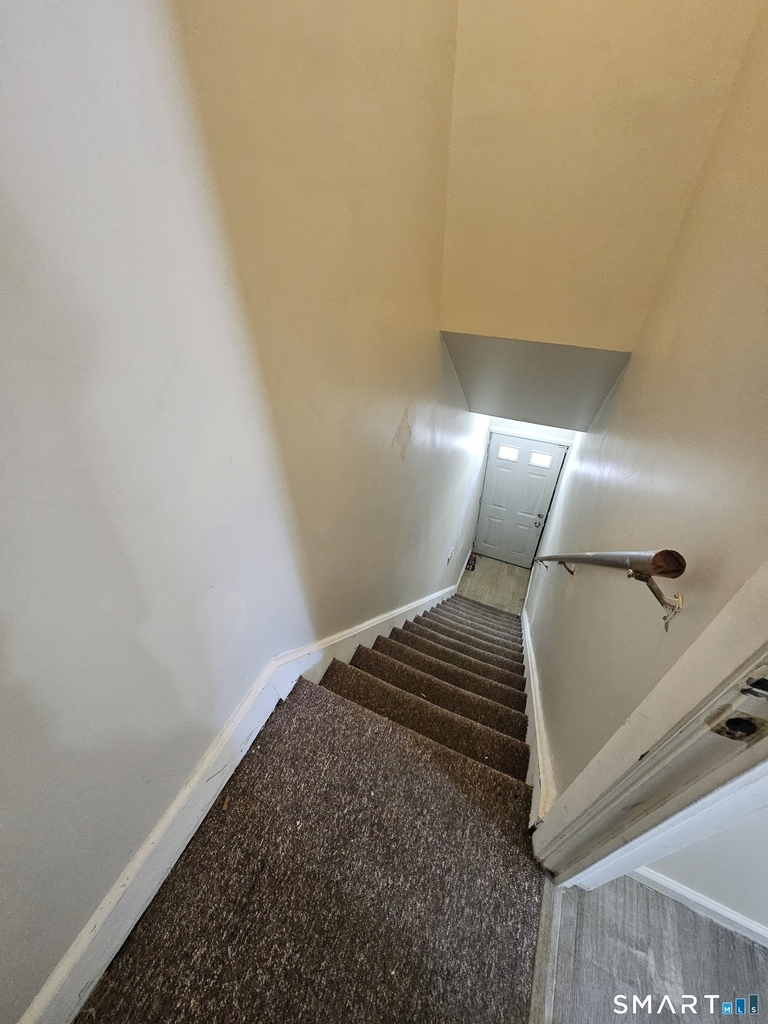 236 Brooks Street - Photo 7