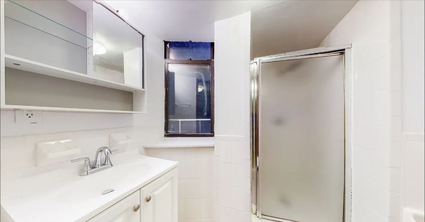 1654 Third Ave - Photo 3