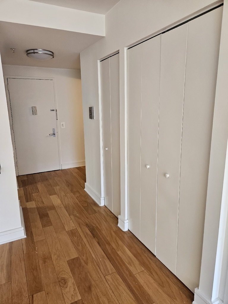 323 west 96 - Photo 9