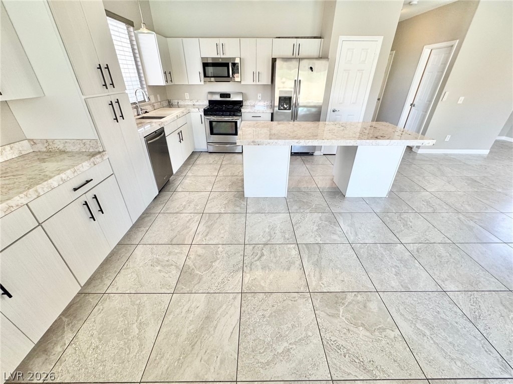 1092 Whispering Birch Avenue - Photo 3