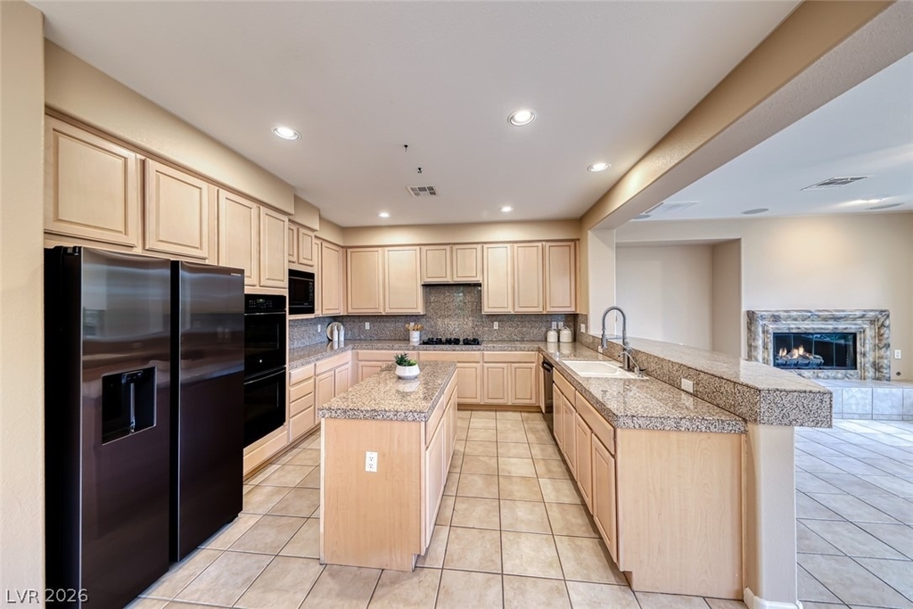 2526 Peaceful Prairie Court - Photo 19
