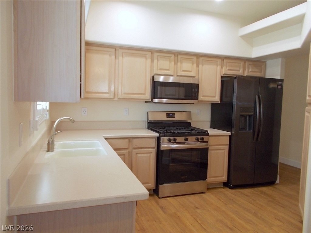 112 Golf Course Street - Photo 6